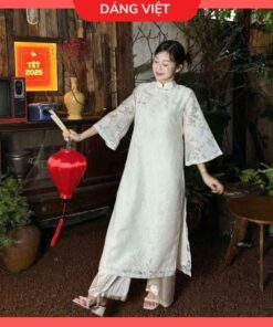 Áo dài cách tân 4 tà chất vải hoa thêu